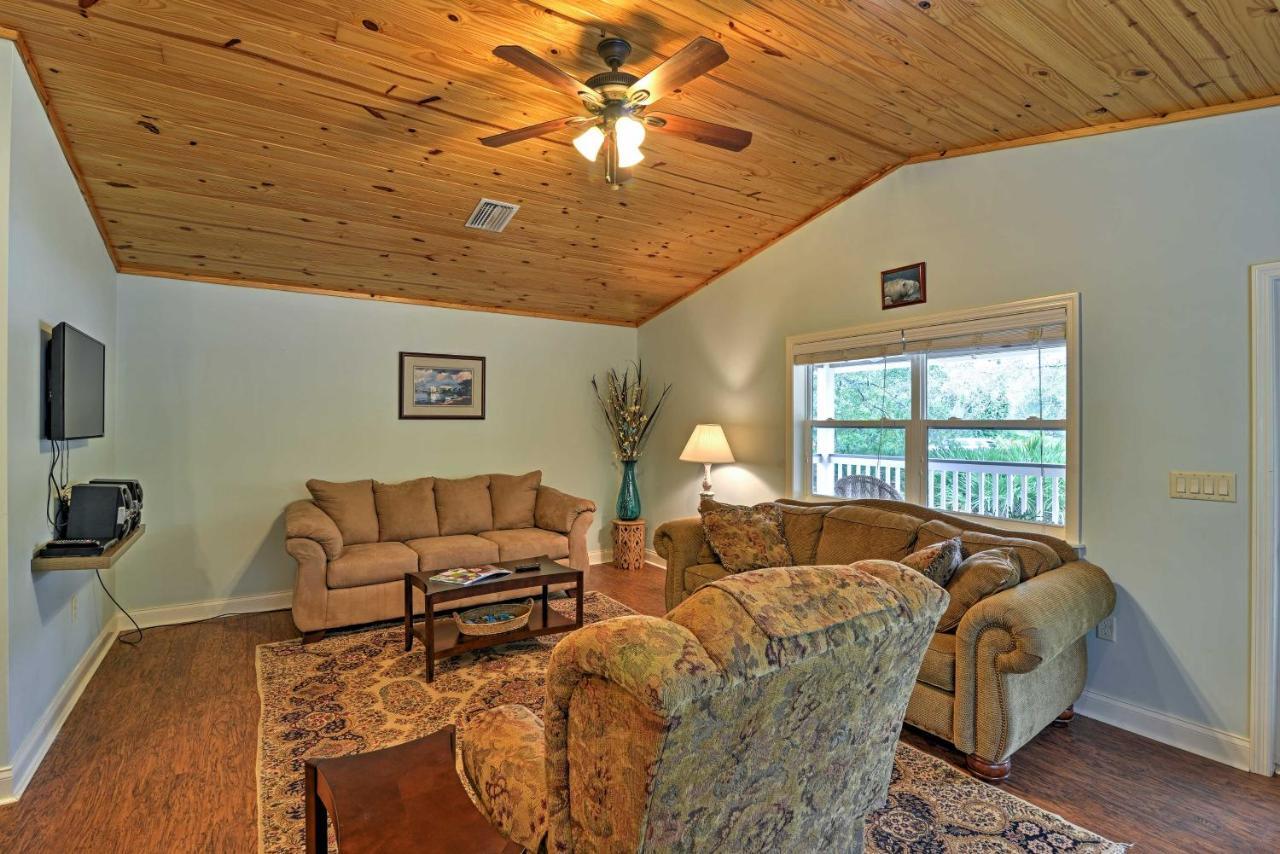 Crystal River Cottage On 1 Acre With Deck And Porch! Yankeetown Exterior photo