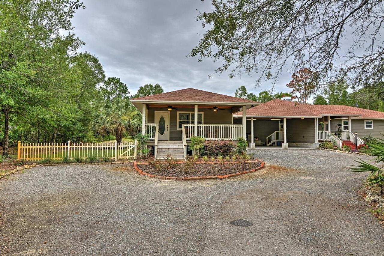 Crystal River Cottage On 1 Acre With Deck And Porch! Yankeetown Exterior photo