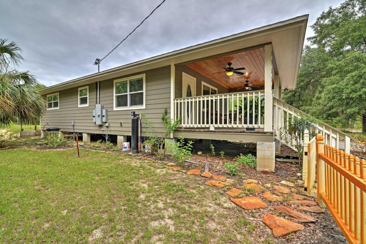 Crystal River Cottage On 1 Acre With Deck And Porch! Yankeetown Exterior photo