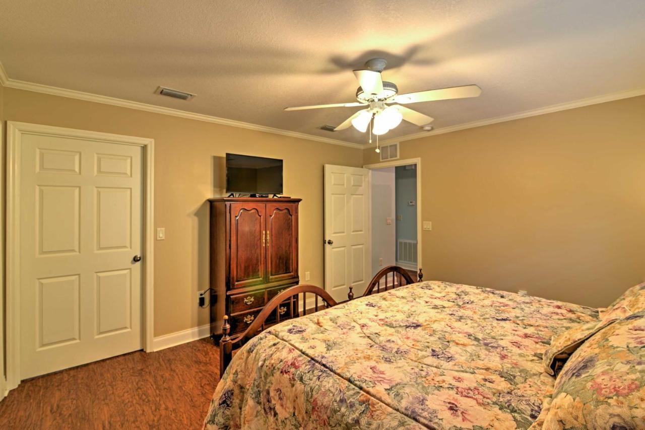 Crystal River Cottage On 1 Acre With Deck And Porch! Yankeetown Exterior photo
